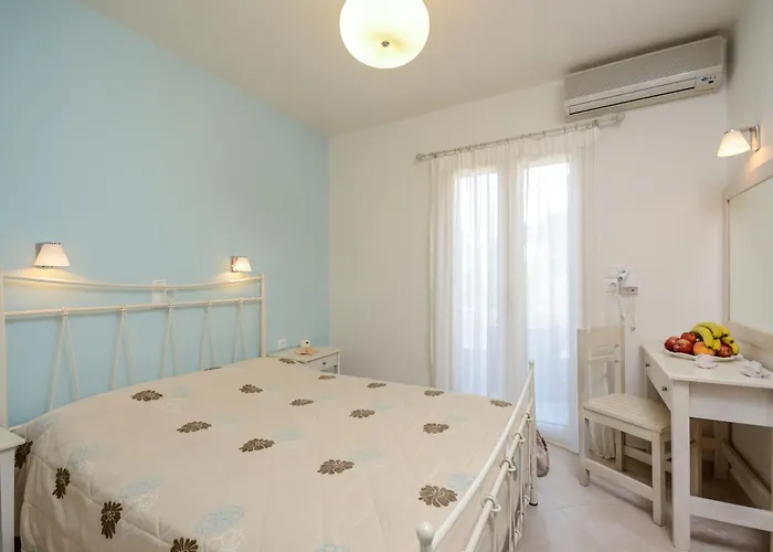 Irini Agia Anna (Naxos)